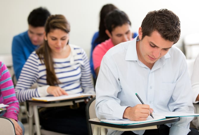 Aider étudiant pour progresser